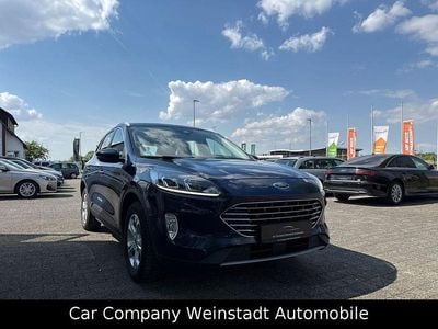 Begagnad Ford Kuga Titanium 150 HK (110 kW) 2020 Blå SUV
