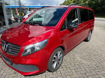 Gebraucht Mercedes V250 190 PS (139 kW) 2021 Rot Van / Kleinbus