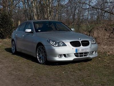 Gebraucht BMW 530 218 PS (160 kW) 2003 Silber Limousine