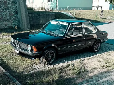 Gebraucht BMW 316 90 PS (66 kW) 1982 Schwarz Limousine