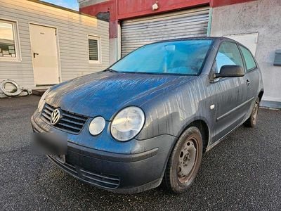 Gebraucht VW Polo 64 PS (47 kW) 2003 Grau Kleinwagen