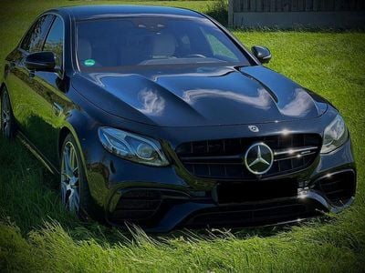 Mercedes E63 AMG