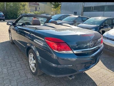 Second-hand Opel Astra Cabriolet 140 CP (102 kW) 2008 Gri Cabrio