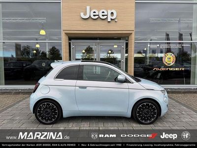 Gebraucht Fiat 500e La Prima 86 kW (118 PS) 2023 Blau Kleinwagen