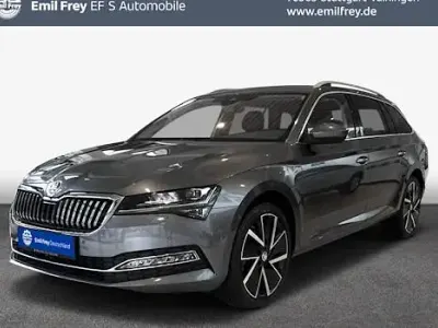 Gebraucht Skoda Superb Style 150 PS (110 kW) 2024 Grau Kombi