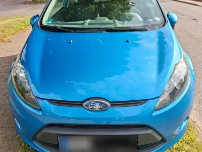 Gebraucht Ford Fiesta Trend 82 PS (60 kW) 2010 Blau Limousine