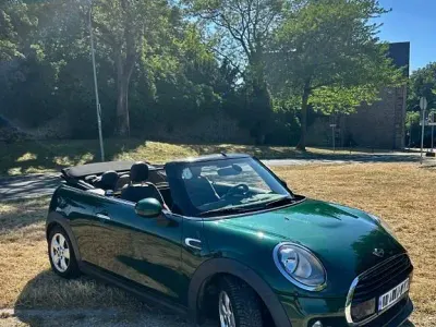 Gebraucht Mini Cooper D Cabriolet 116 PS (85 kW) 2016 Grün Cabrio