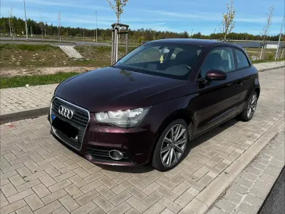 Usata Audi A1 Ambition 122 CV (89 kW) 2010 Viola Utilitaria