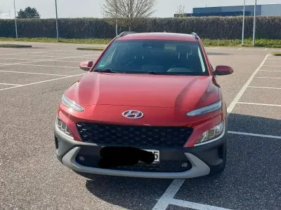 Gebraucht Hyundai Kona Edition 30 141 PS (103 kW) 2022 Rot SUV