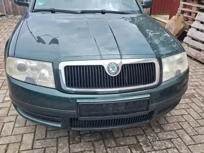 Gebraucht Skoda Superb 115 PS (84 kW) 2002 Grün Limousine