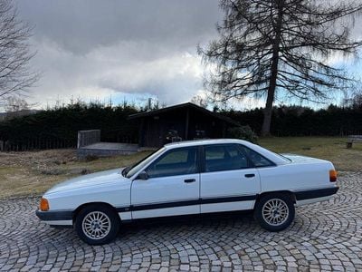Gebraucht Audi 100 Basis 136 PS (100 kW) 1990 Weiß Limousine