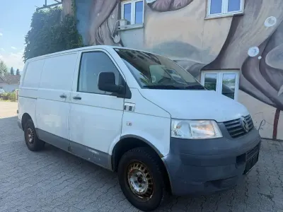 Gebraucht VW T5 102 PS (75 kW) 2008 Grauweiß r9002 Van