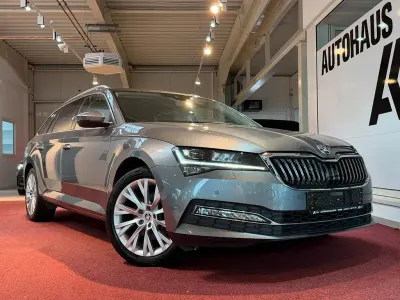 Gebraucht Skoda Superb Style 200 PS (147 kW) 2023 Grau Kombi