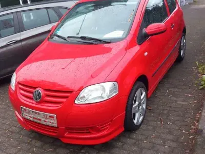 Gebraucht VW Fox 54 PS (39 kW) 2006 Rot Kleinwagen