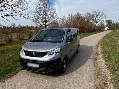 Usado Peugeot Traveller 144 CV (105 kW) 2021 Gris Monovolumen