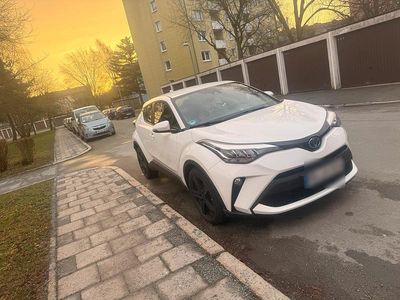 Second-hand Toyota C-HR 122 CP (89 kW) 2023 Alb SUV