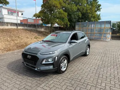 Gebraucht Hyundai Kona Trend 116 PS (85 kW) 2019 Grau SUV