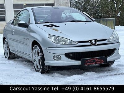 Grau Gebraucht 2005 Peugeot 206 CC Quiksilver Cabrio | 1.990 € (Fairer Preis)