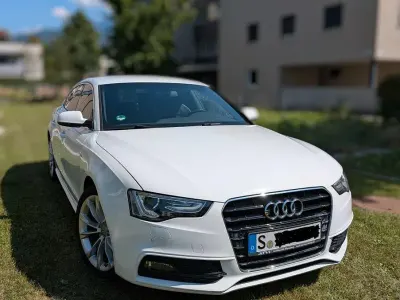 Gebraucht Audi A5 Sportback Ambiente 150 PS (110 kW) 2014 Weiß Kleinwagen