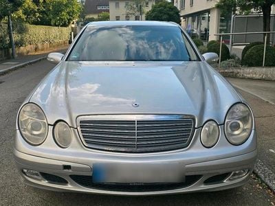 Mercedes E220