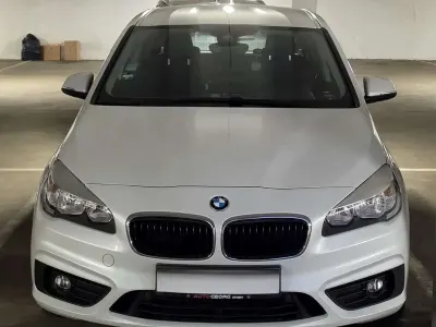 Gebraucht BMW 218 Advantage 150 PS (110 kW) 2016 Weiß Van / Kleinbus