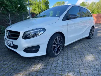 Gebraucht Mercedes B180 109 PS (80 kW) 2016 Weiß Van / Kleinbus