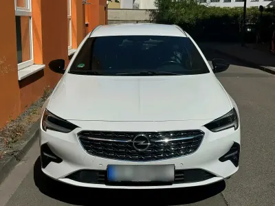 Gebraucht Opel Insignia Sport 174 PS (127 kW) 2021 Weiß Kombi