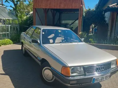 Used Audi 100 Design 116 HP (85 kW) 1985 Beige Sedan