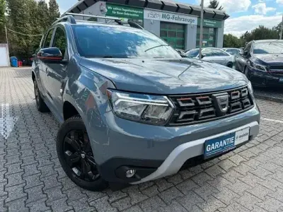 Gebraucht Dacia Duster Extreme 140 PS (102 kW) 2022 Grau SUV