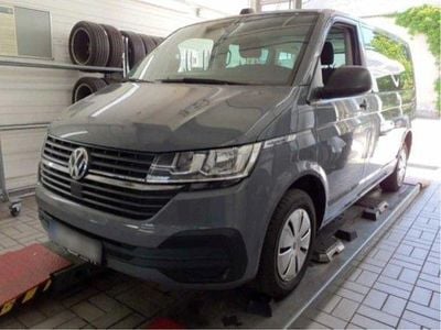 Gebraucht VW Multivan Trendline 150 PS (110 kW) 2021 Pure grey (grau) Van