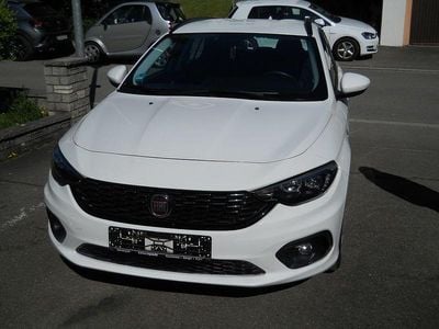 Second-hand Fiat Tipo Lounge 120 CP (88 kW) 2017 Alb Berlinǎ