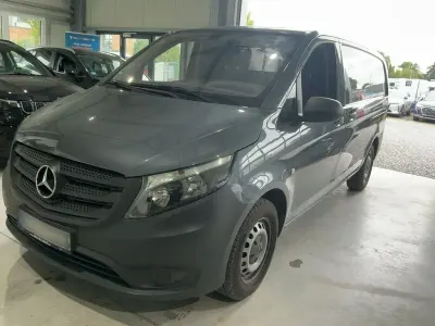 Gebraucht Mercedes Vito 136 PS (100 kW) 2017 Flintgrau Van