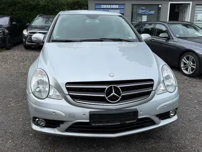 Gebraucht Mercedes R320 224 PS (164 kW) 2008 Silber Van / Kleinbus