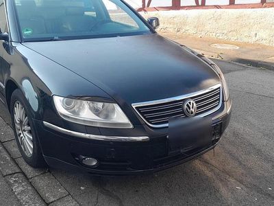 VW Phaeton