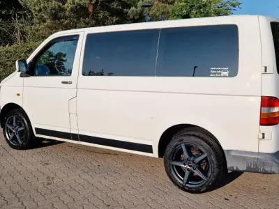 Gebraucht VW Caravelle 105 PS (77 kW) 2005 Weiß Van