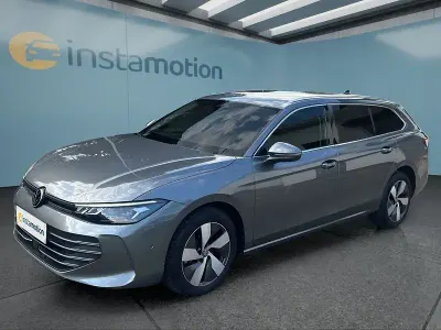 Gebraucht VW Passat 150 PS (110 kW) 2025 Grau Kombi