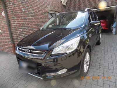 Gebraucht Ford Kuga 150 PS (110 kW) 2016 Schwarz SUV
