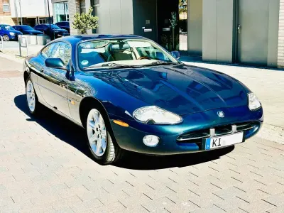 Second-hand Jaguar XK8 284 CP (208 kW) 2000 Verde Coupe