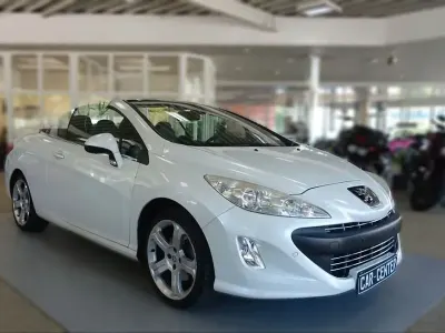 Gebraucht Peugeot 308 CC Premium 156 PS (114 kW) 2010 Weiß Cabrio