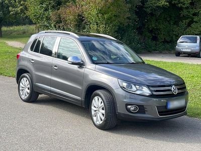 Grau Gebraucht 2014 VW Tiguan SUV | 12.990 € (Fairer Preis)