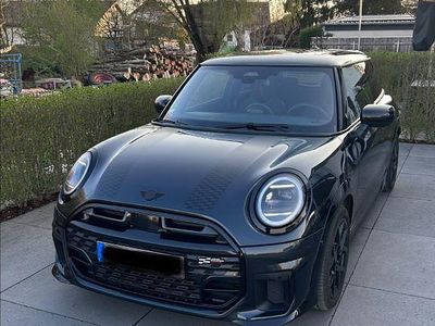 Usado Mini John Cooper Works 204 HP (150 kW) 2024 Cinzento Citadino