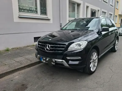 Gebraucht Mercedes ML350 258 PS (189 kW) 2014 Schwarz SUV