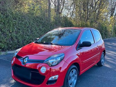 Gebraucht Renault Twingo 102 PS (75 kW) 2012 Rot Kleinwagen