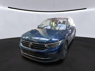 Usado VW Tiguan Move 150 HP (110 kW) 2024 Azul SUV
