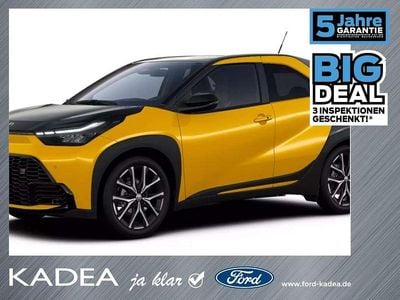 Neu Toyota Aygo Sport 116 PS (85 kW) 2026 Mustard (5c5)/ black mica (209 Kleinwagen
