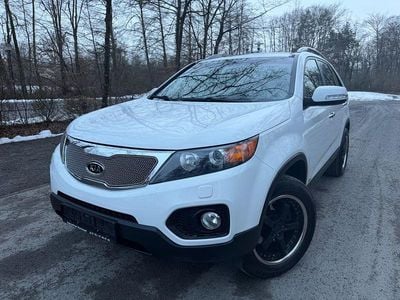 Weiß Gebraucht 2011 Kia Sorento Spirit SUV | 11.890 € (Etwas zu teuer)
