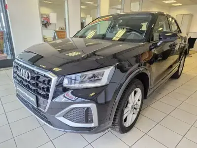 Gebraucht Audi Q2 Advanced Plus 150 PS (110 kW) 2024 Schwarz SUV