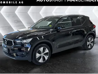 Gebraucht Volvo XC40 Momentum 163 PS (119 kW) 2022 Schwarz SUV