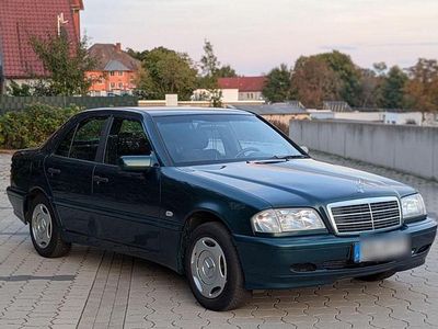 Mercedes C180