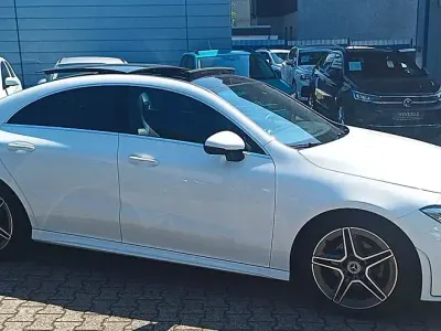 Gebraucht Mercedes CLA180 AMG 136 PS (100 kW) 2023 Weiß Coupé